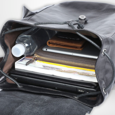 BODO | Kleiner Schwarzer Leder-Rucksack