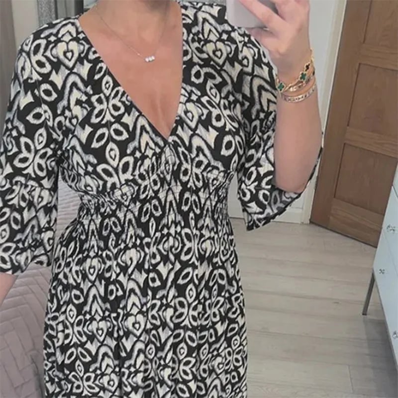 Marlene | Geblümtes Kleid mit V-Ausschnitt